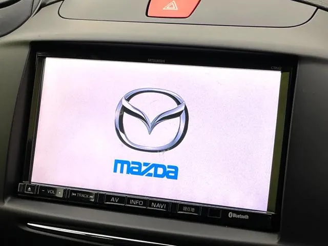 Mazda Demio 13C-V 2012 photo 3