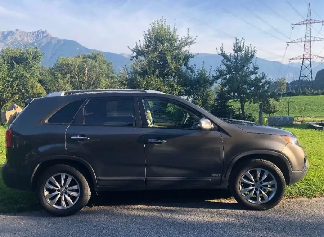 Kia Sorento 2012 photo 3