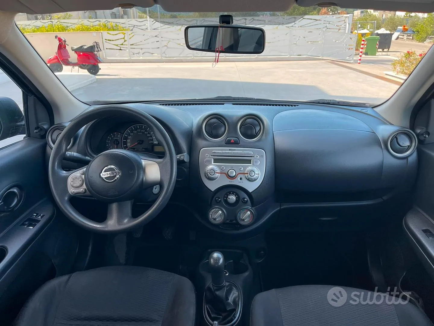 Nissan Micra 2013 photo 5