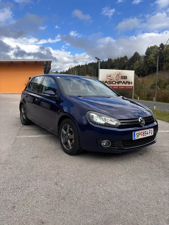 Volkswagen Golf 2012 photo 2