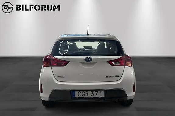 Toyota Auris 2014 photo 5