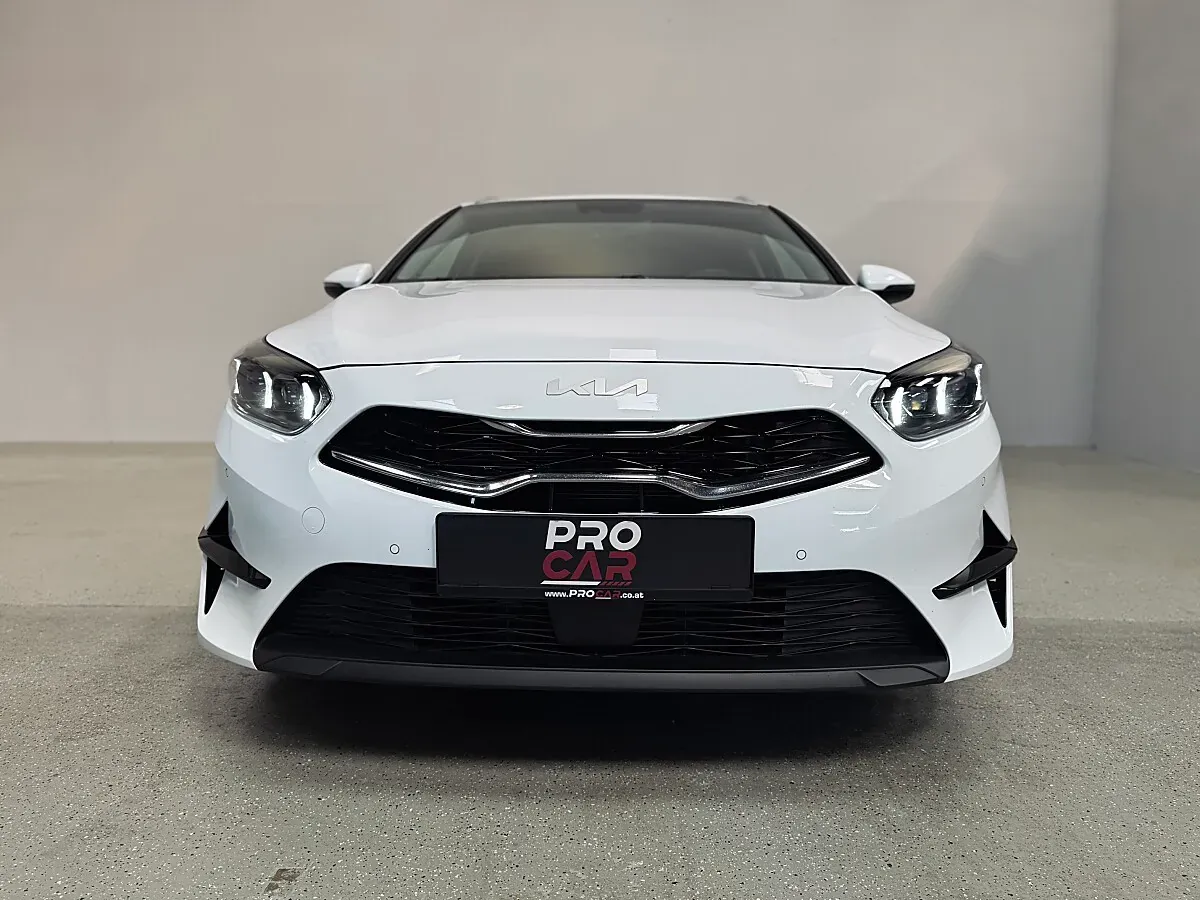 Kia Ceed 2023 photo 2