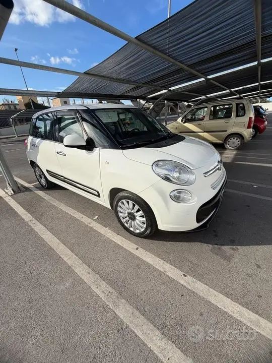 Fiat 500L 2013 photo 2