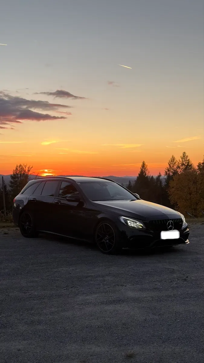 Mercedes-Benz C-Class 2017 photo 2
