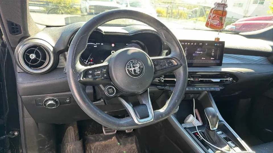 Alfa Romeo Tonale 2024 photo 5