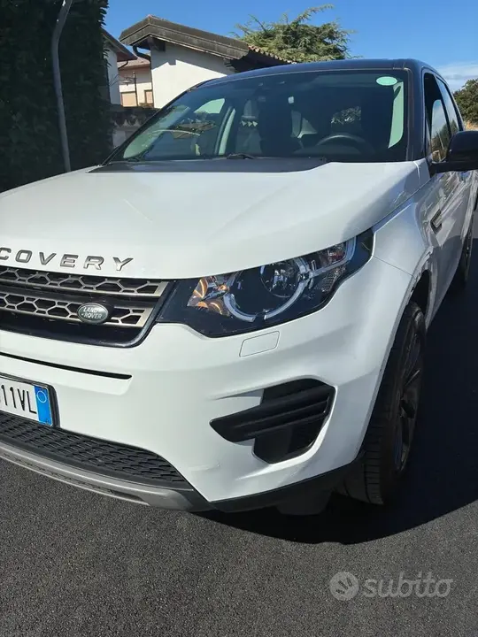 Land Rover Discovery 2018 photo 3