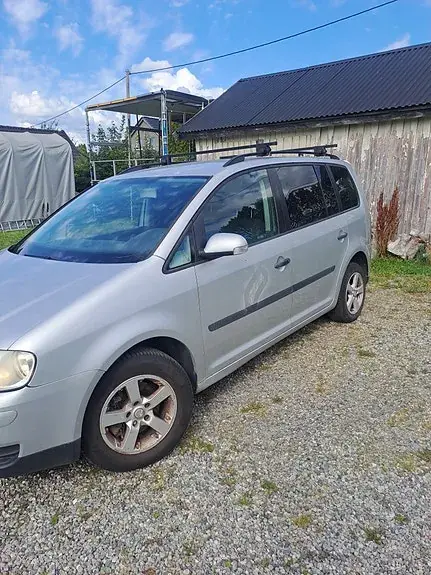 Volkswagen Touran 2004 photo 3