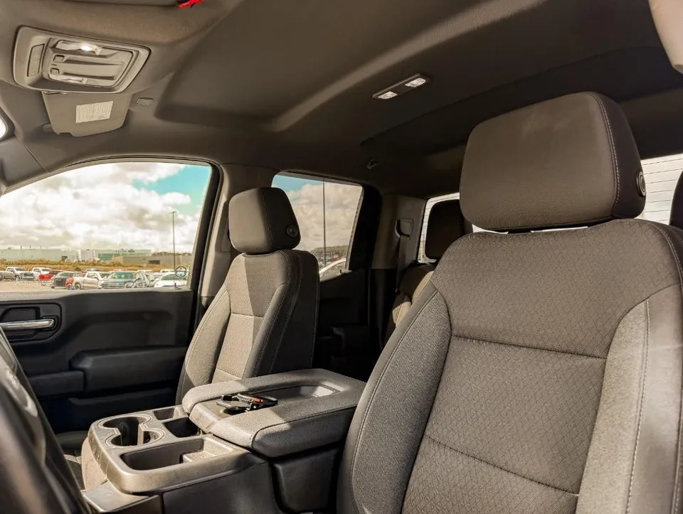 GMC Sierra 1500 2023 photo 3