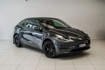 Tesla Model Y 2022 photo 2