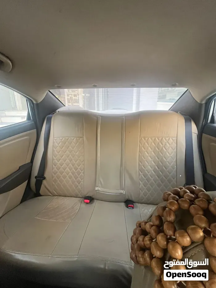 Hyundai Accent 2012 photo 3