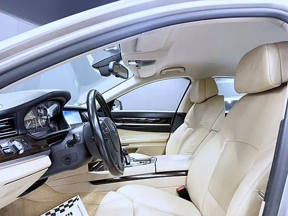 BMW 730 2010 photo 5