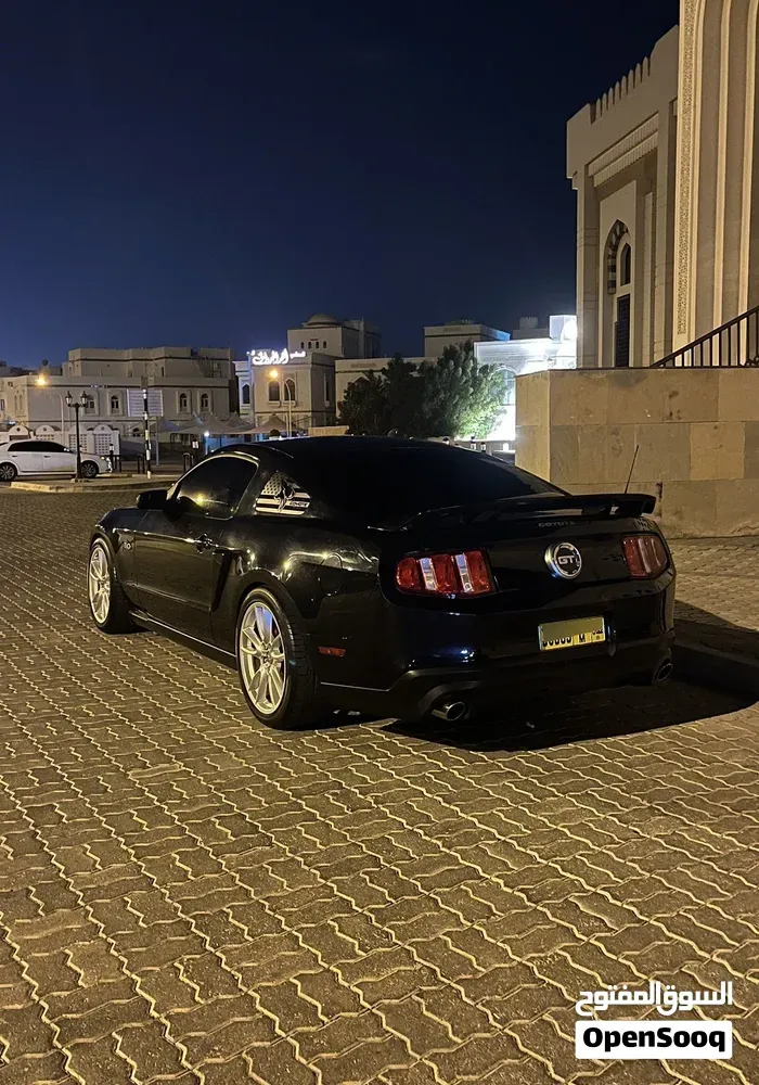 Ford Mustang 2012 photo 2