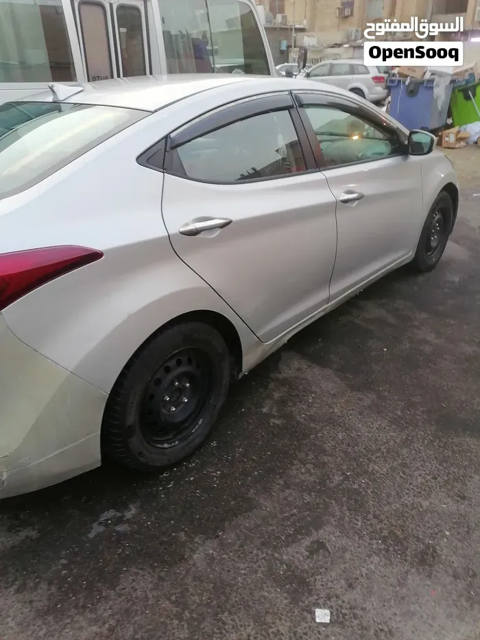 Hyundai Elantra 2015 photo 3