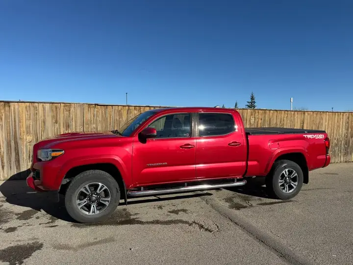 Toyota Tacoma 2019 photo 2