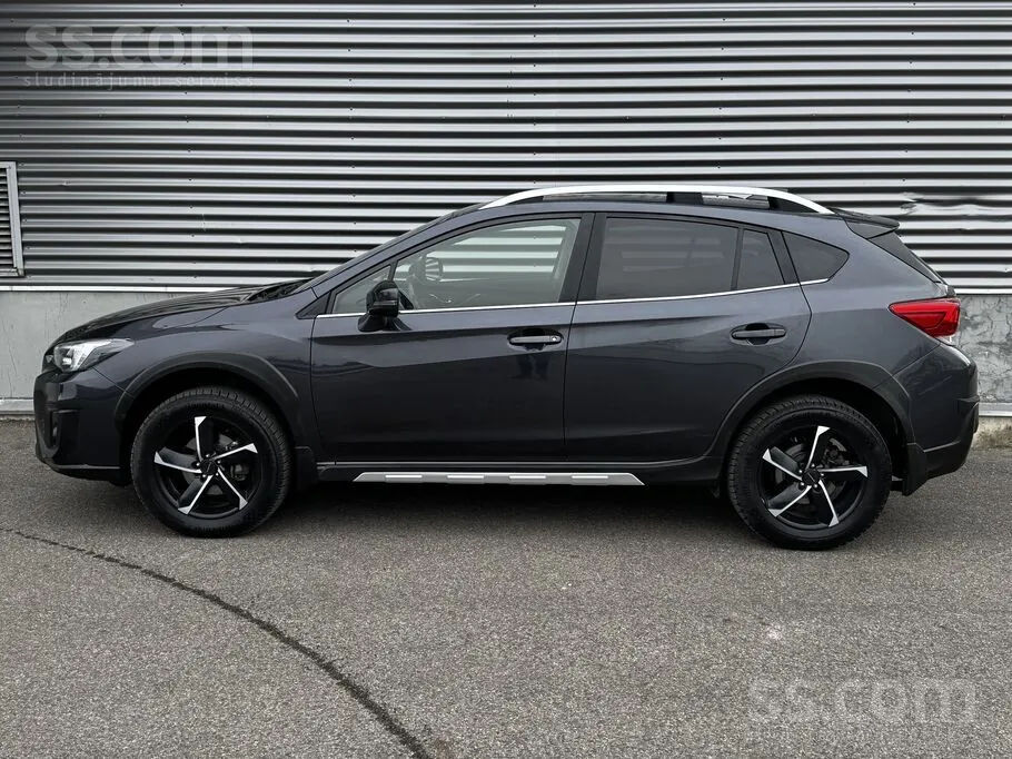 Subaru Xv 2019 photo 2