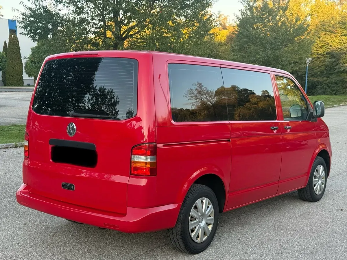 Volkswagen T5 2006 photo 3