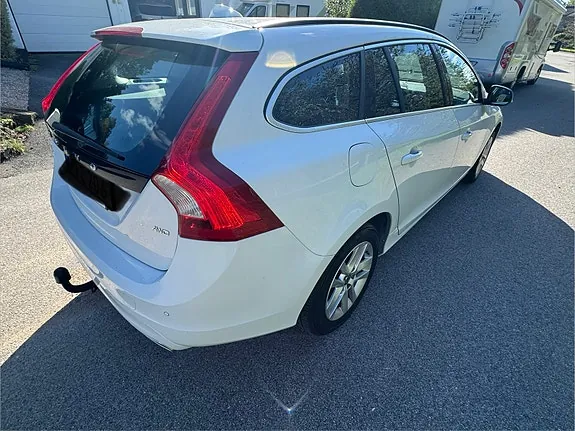 Volvo V60 2017 photo 5