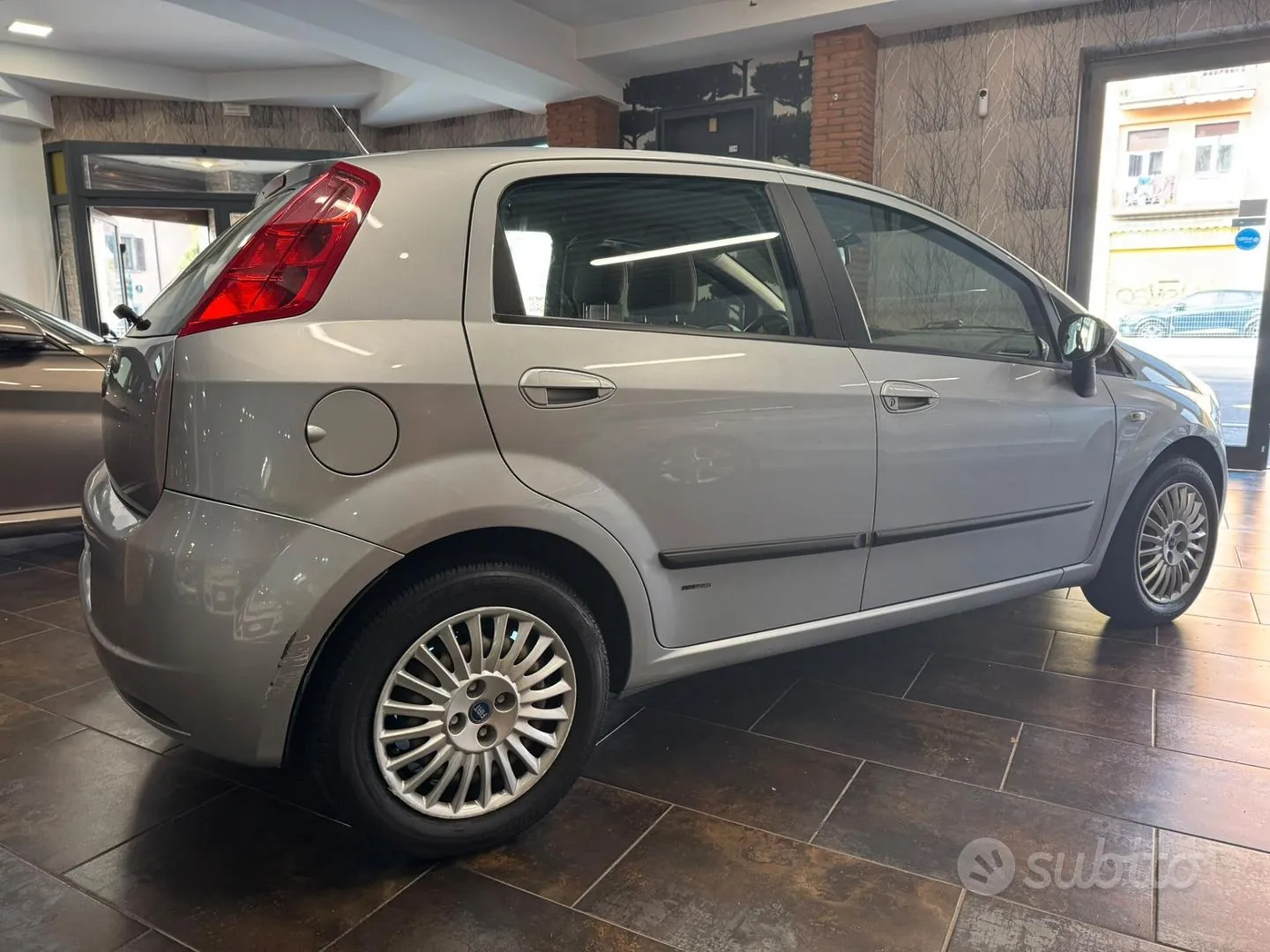 Fiat Grande Punto 2006 photo 4