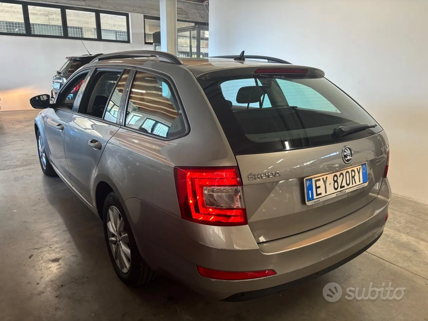 Skoda Octavia 2015 photo 2