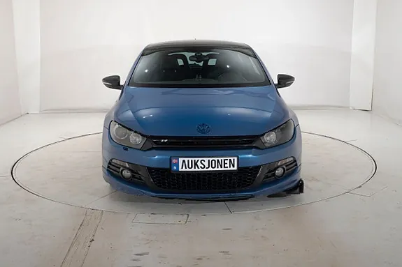 Volkswagen Scirocco 2010 photo 2