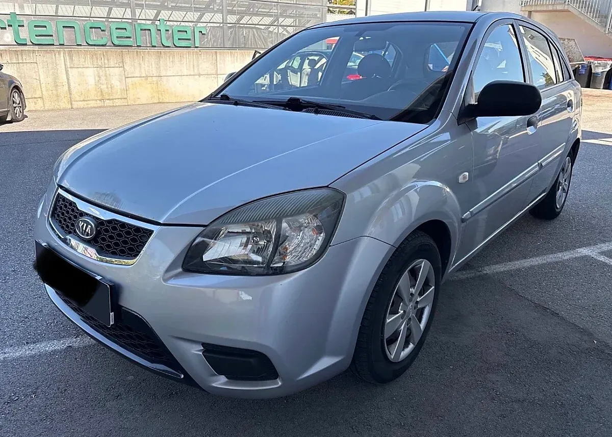 Kia Rio 2009 photo 2