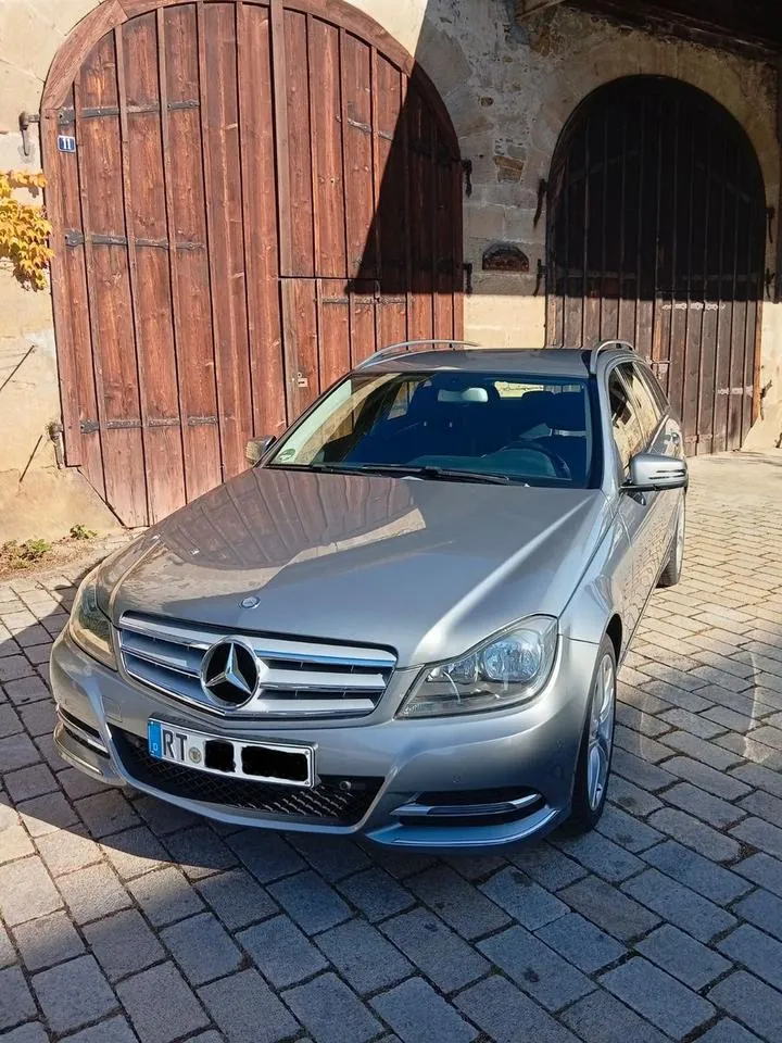 Mercedes-Benz W204