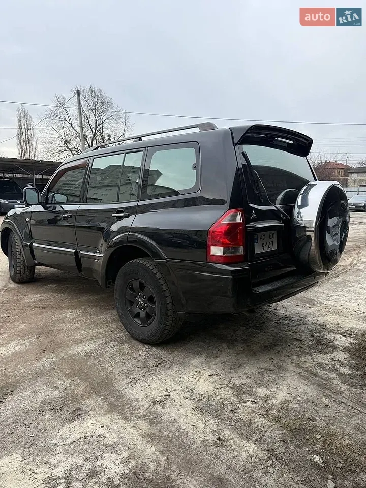 Mitsubishi Pajero 2004 photo 4