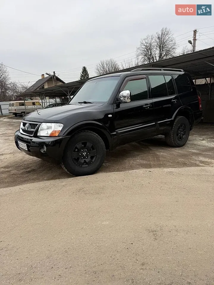 Mitsubishi Pajero 2004 photo 5