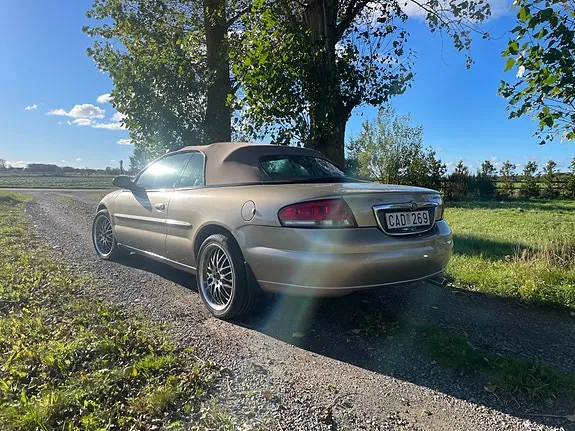 Chrysler Sebring 2003 photo 2