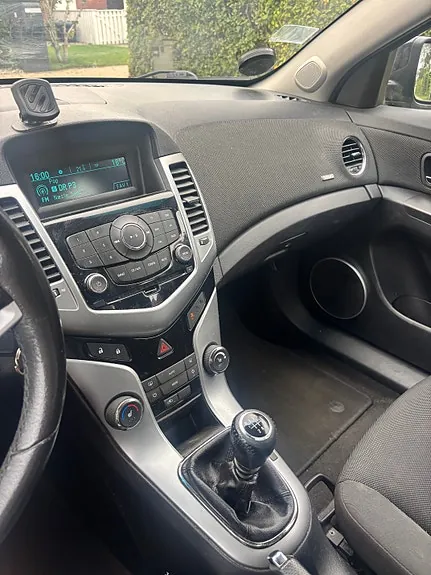Chevrolet Cruze 2012 photo 2
