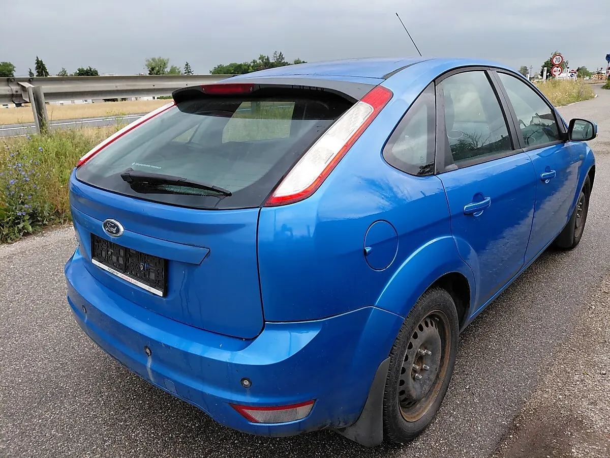 Ford Focus 2009 photo 3