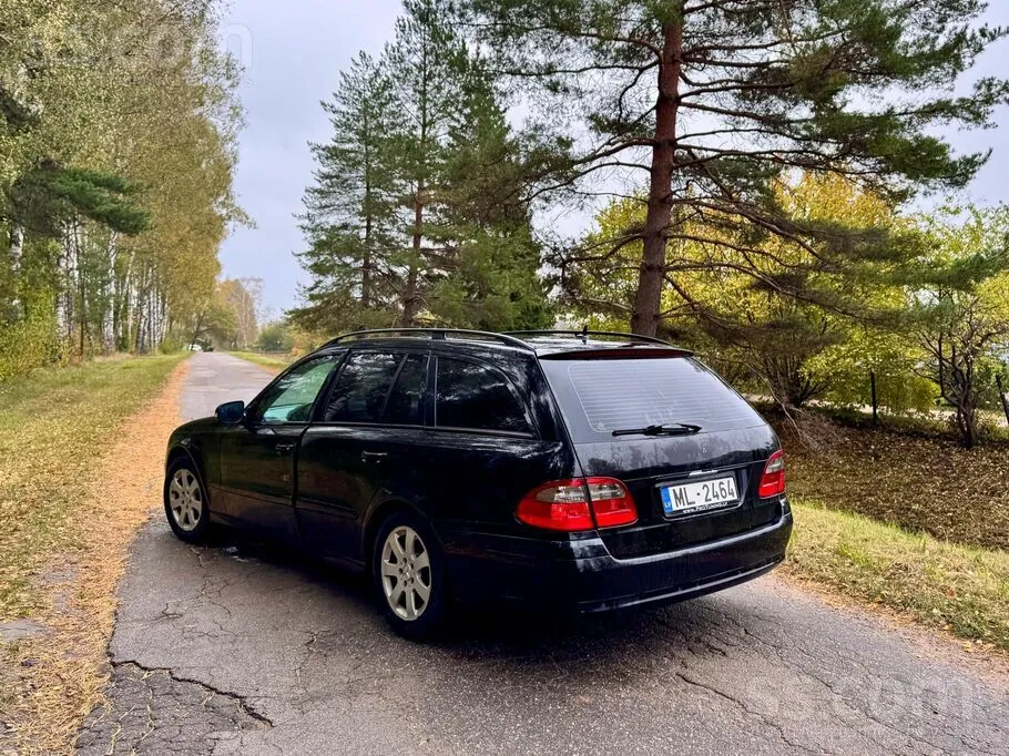 Mercedes-Benz E220 2006 photo 3