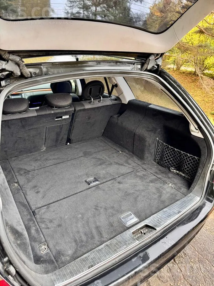 Mercedes-Benz E220 2006 photo 4