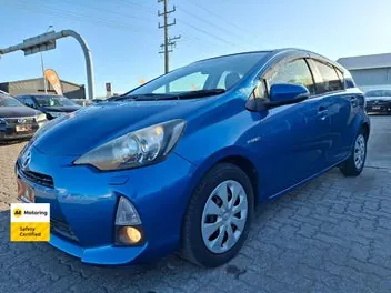 Toyota Aqua 2013 photo 4