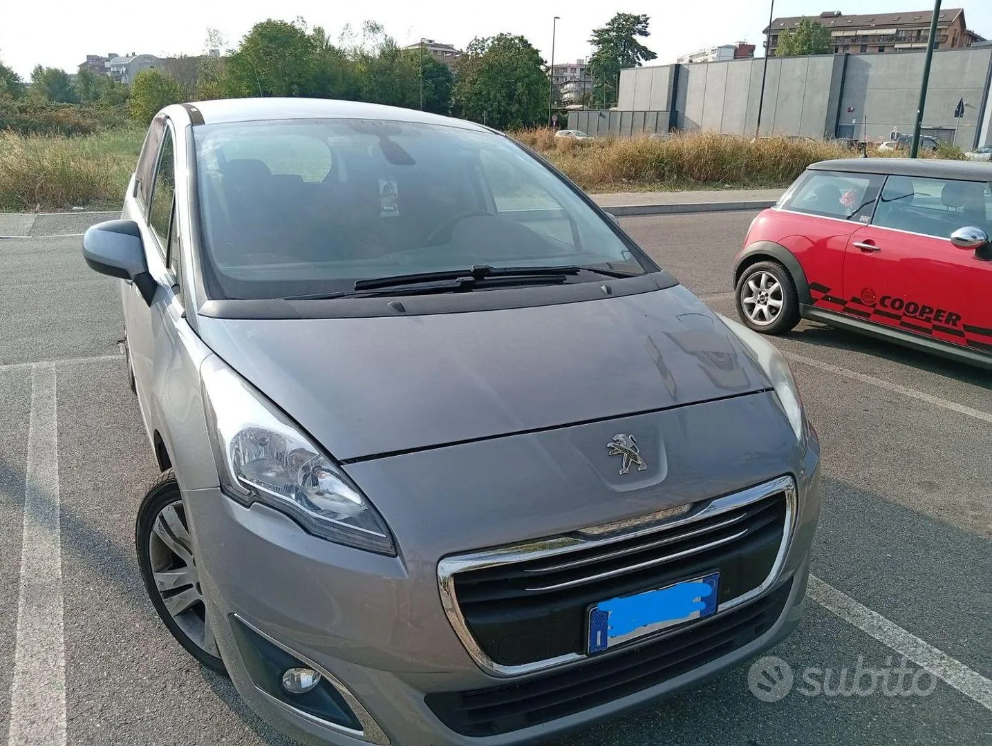 Peugeot 5008