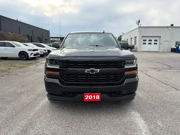 Chevrolet Silverado 1500 2018 photo 2