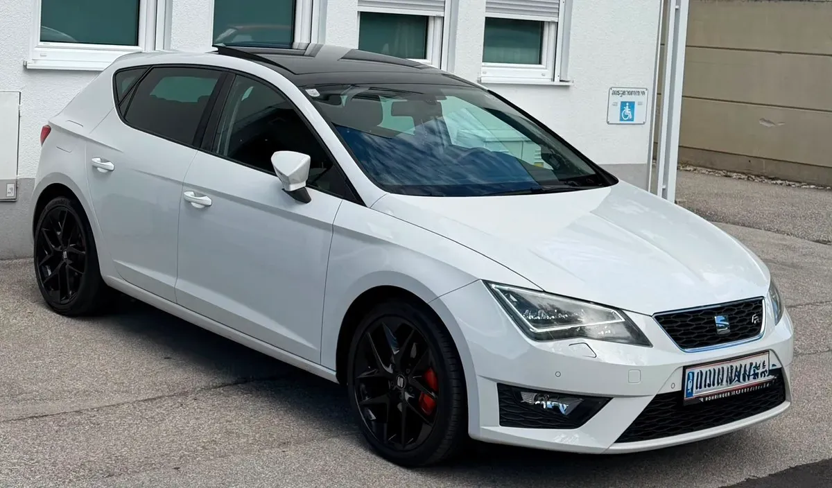 Seat Leon 2014 photo 2