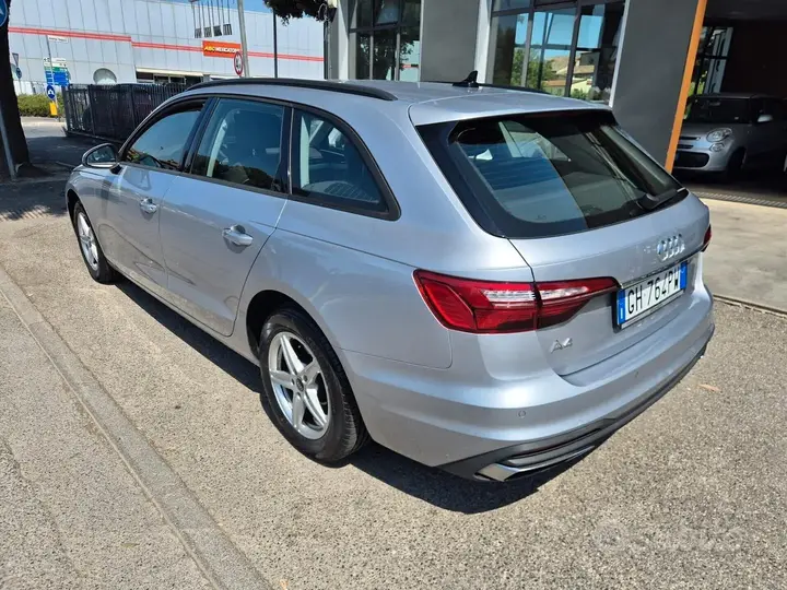 Audi A4 Avant 2021 photo 4