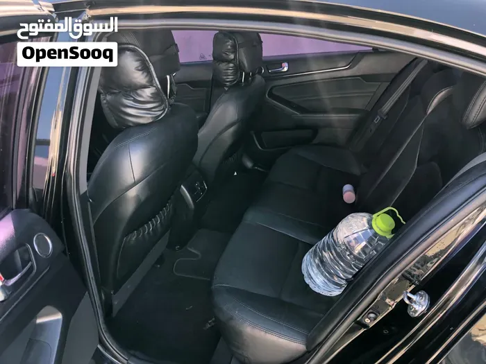 Kia Cadenza 2012 photo 2