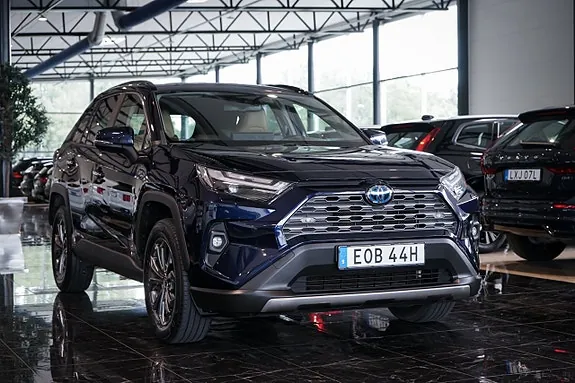 Toyota Rav4 2023 photo 3