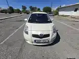 Toyota Vitz 2009 photo 2