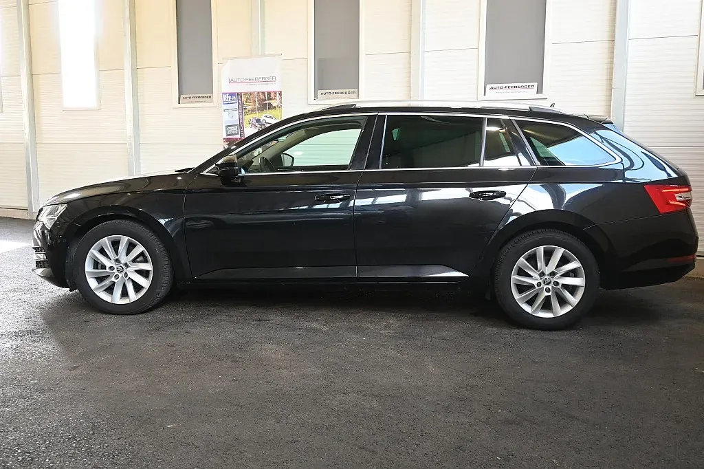 Skoda Superb 2020 photo 3