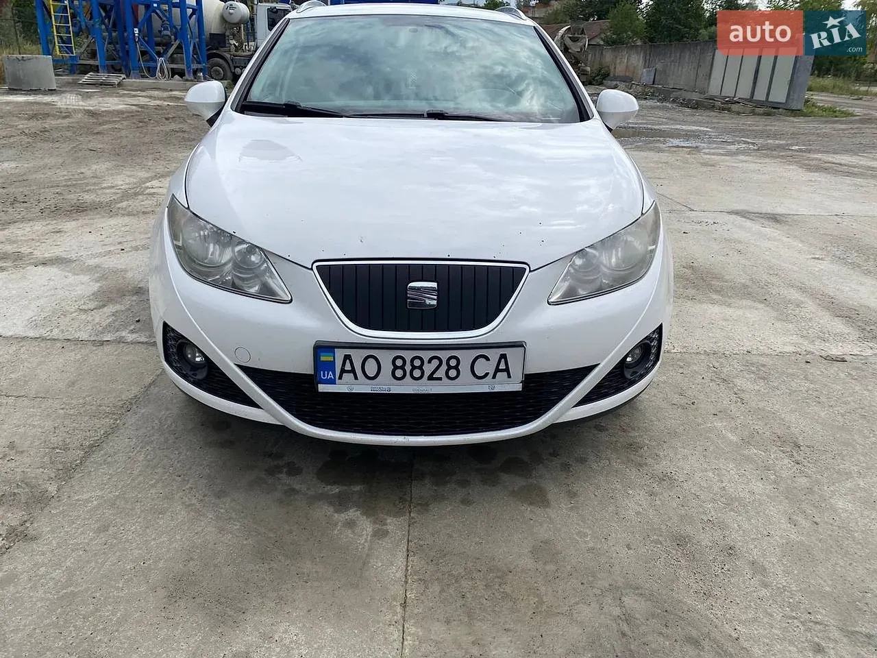 Seat Ibiza 2010 photo 2