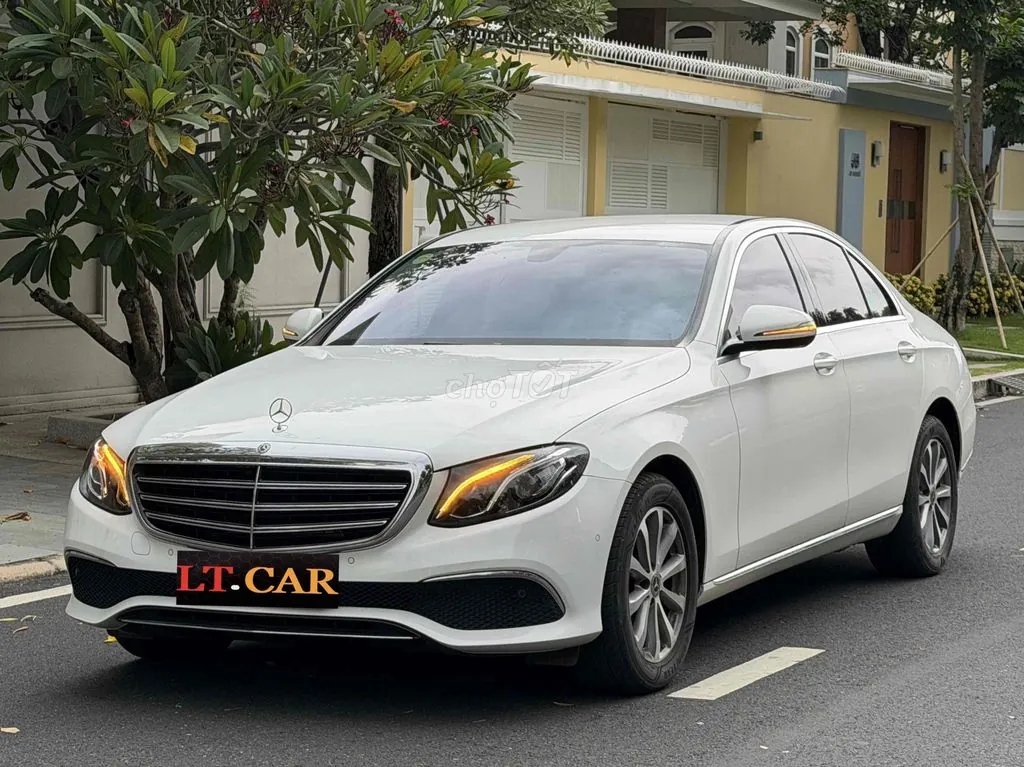 Mercedes-Benz E-Class 2020 photo 2