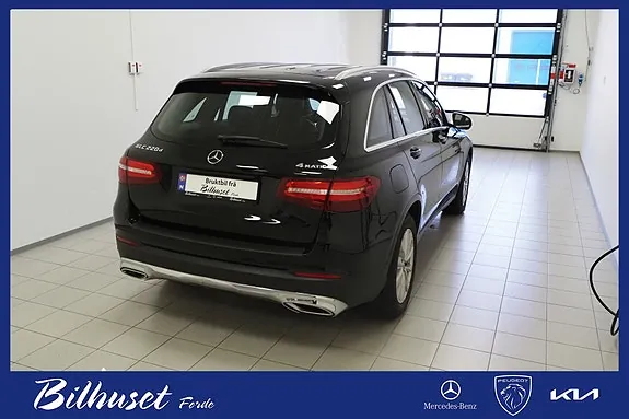 Mercedes-Benz Glc220 D 2016 photo 3