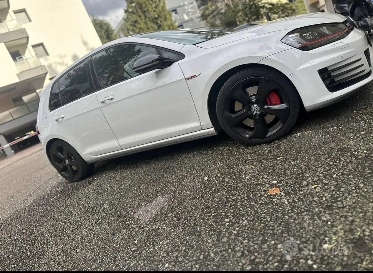 Volkswagen Golf 2015 photo 3