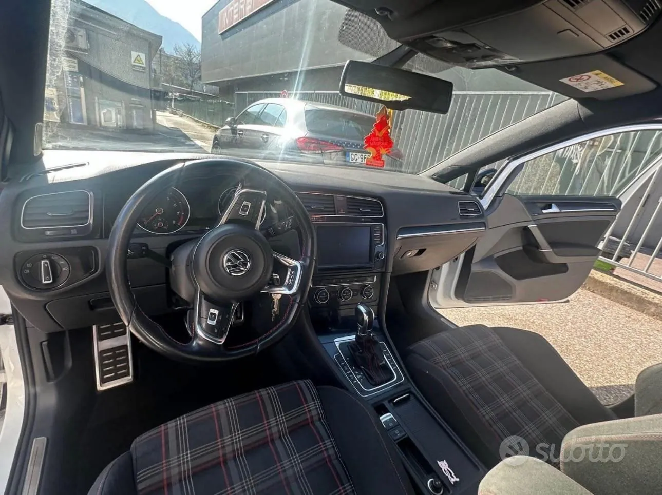 Volkswagen Golf 2015 photo 5