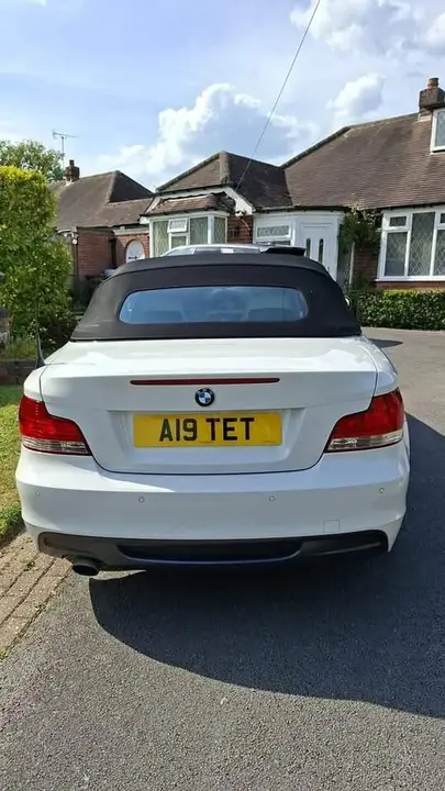 BMW 1 Series 2009 photo 2