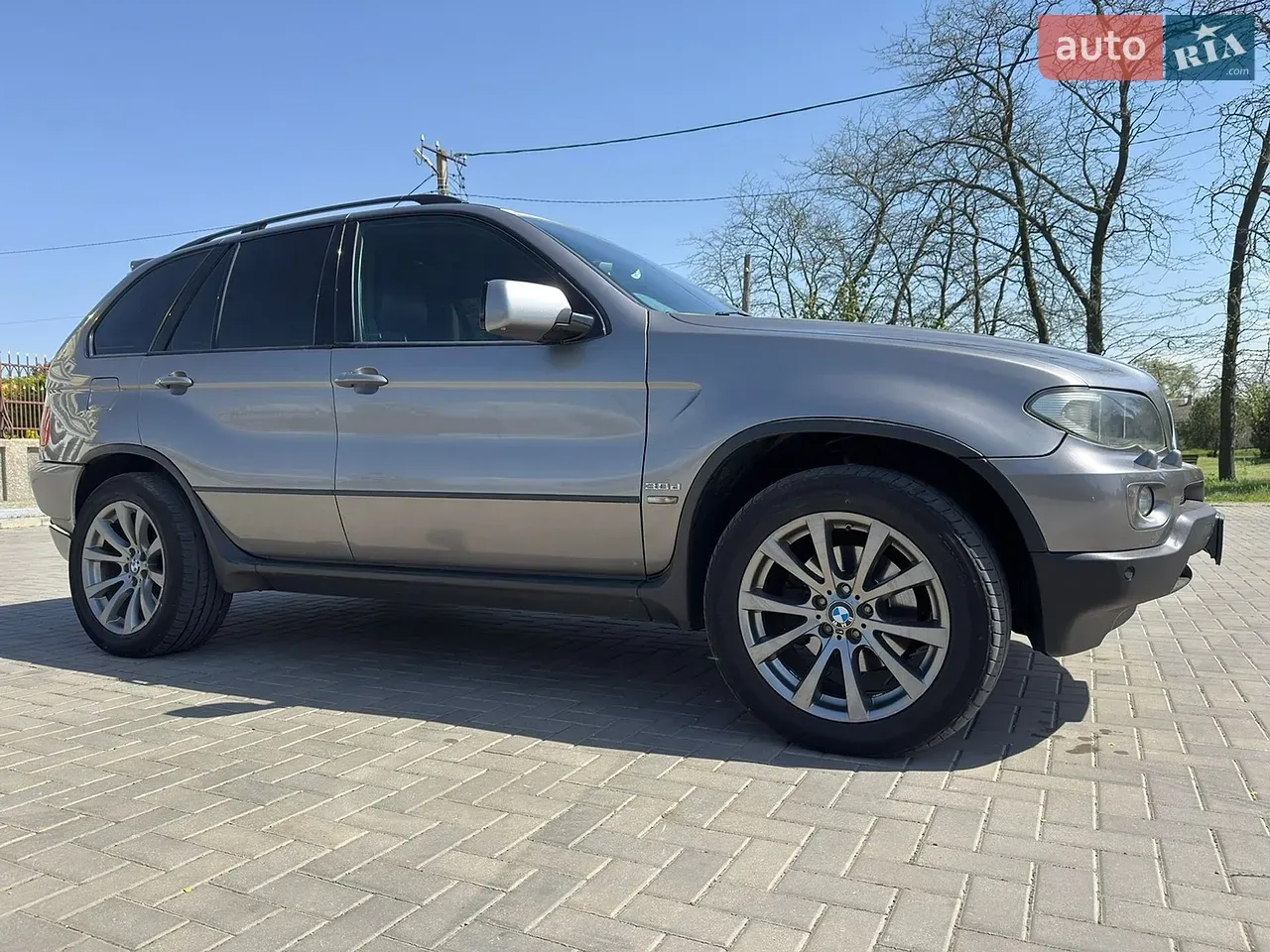 BMW X5 2005 photo 2