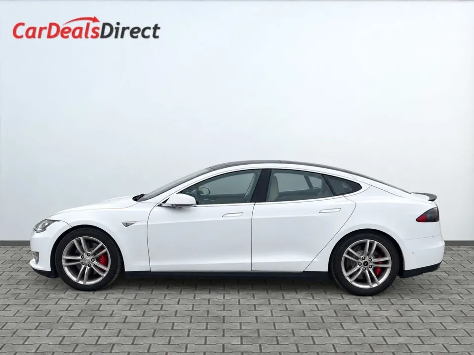 Tesla Model S 2015 photo 3